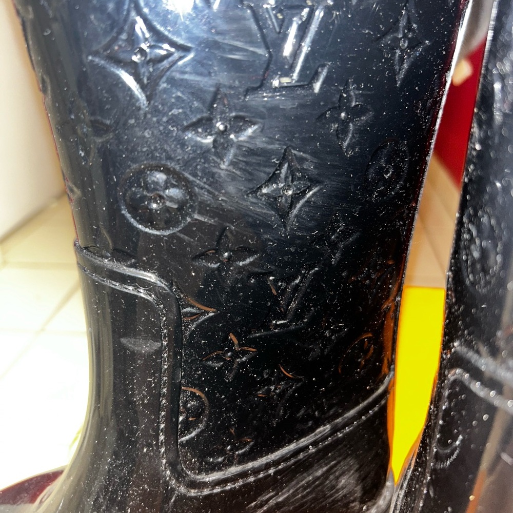 Louis Vuitton Monogram Rain Boots - Picture 5 of 15
